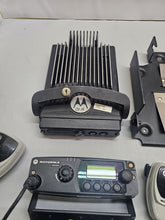 Load image into Gallery viewer, Motorola PM1500 136-174 MHz VHF 110 Watt DUAL HEAD Two Way Radio AAM79KTD9PW5AN
