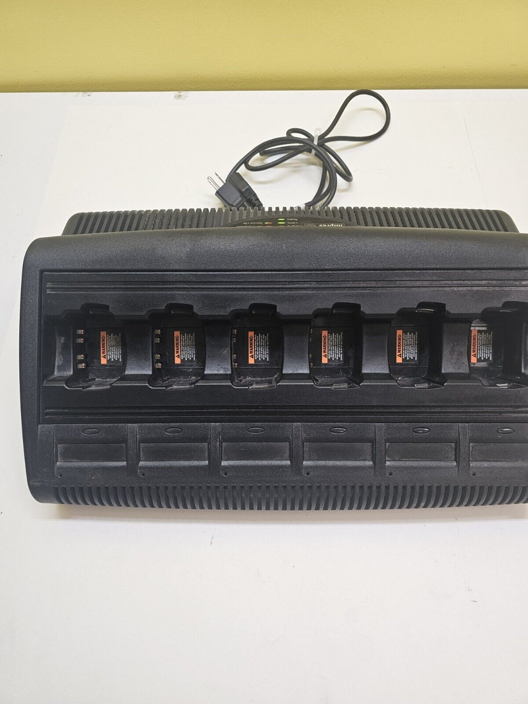 Motorola WPLN4197A Impres Six Bank Charger for HT750 HT1250 PR860 Two Way Radios
